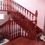 Лестница классическая деревянная